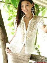 Secretary, Beauty Fon Nisa Nude In Pearls